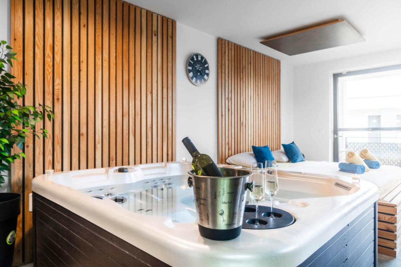 Apartments Sunrise Banovci Ngoại thất bức ảnh
